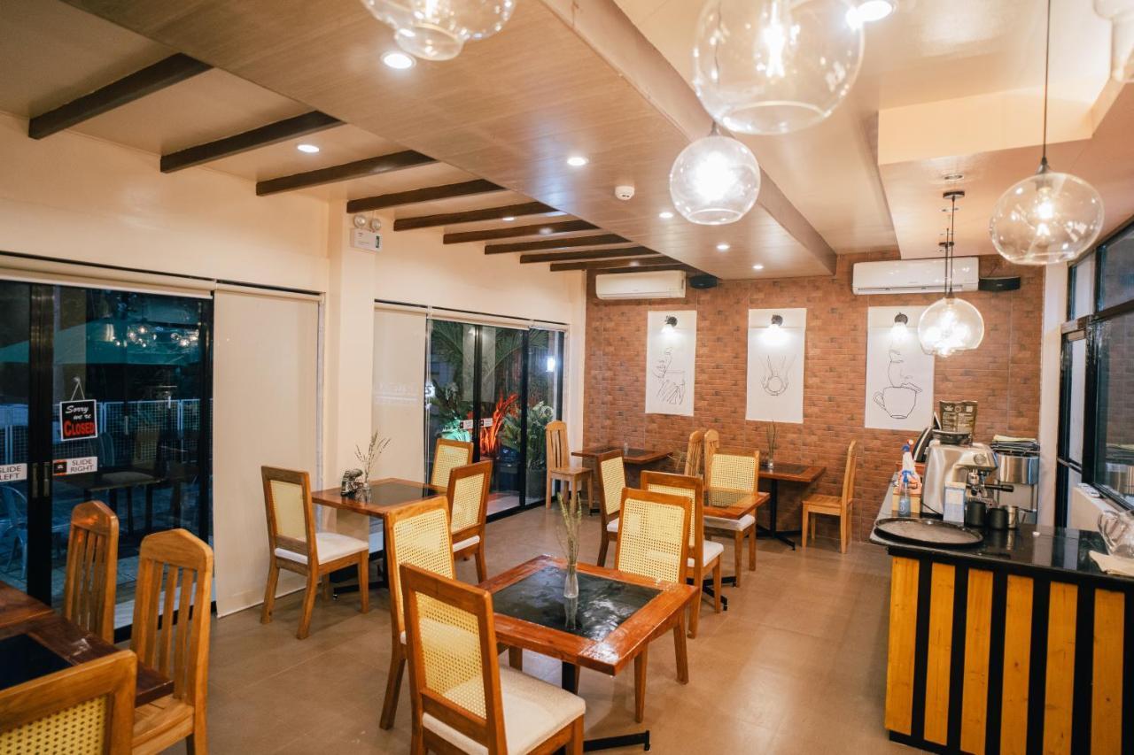 Marieli Suites Near Panglao International Airport Экстерьер фото